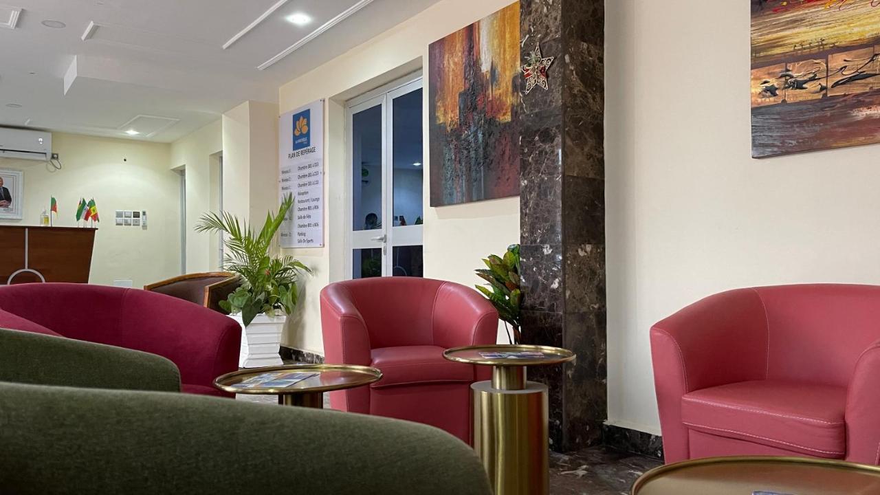 La Rochelle Hotel Yaoundé Zewnętrze zdjęcie