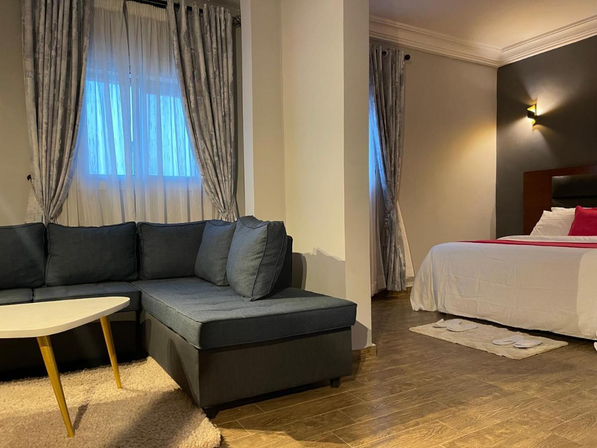 La Rochelle Hotel Yaoundé Zewnętrze zdjęcie