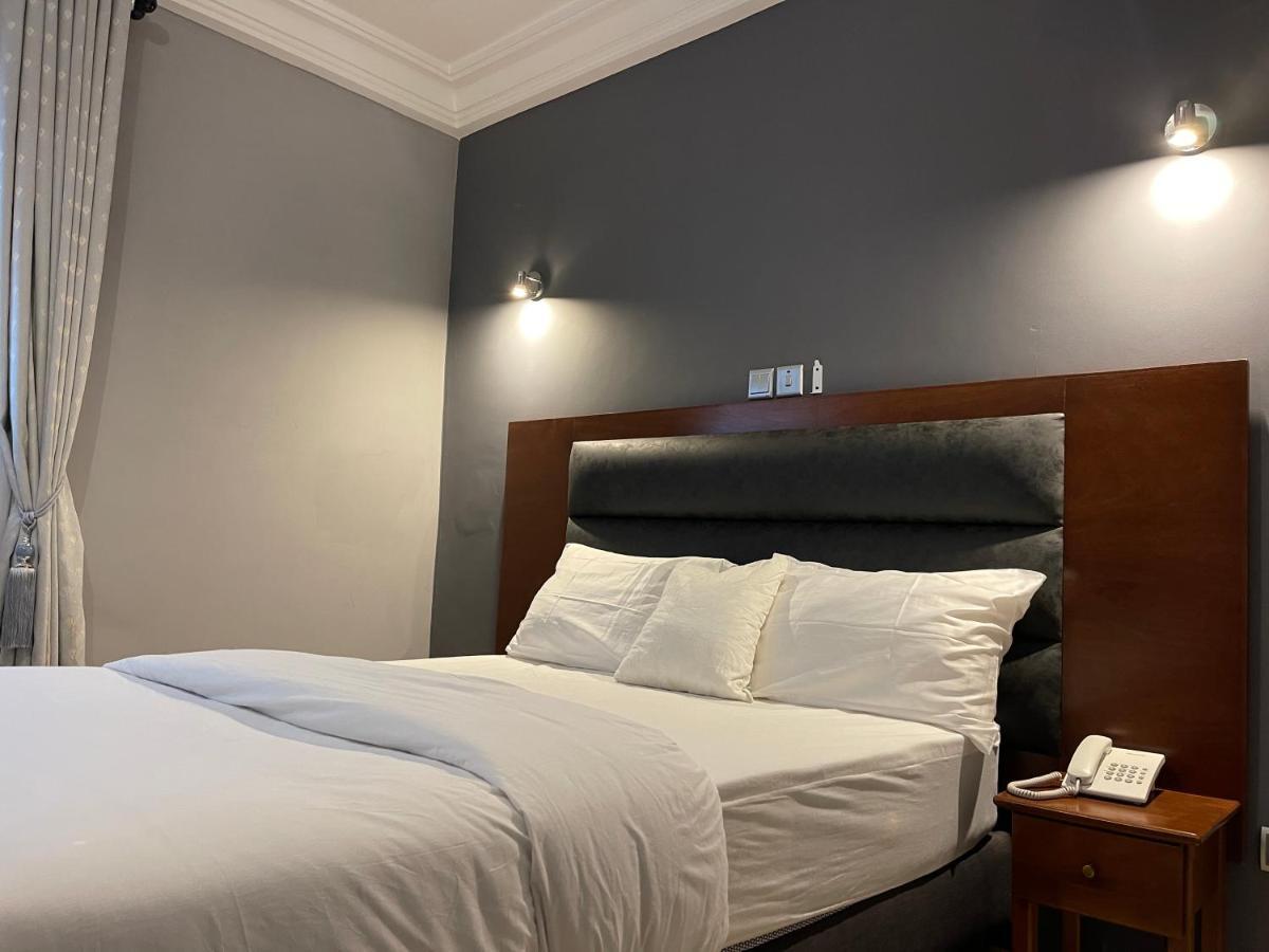 La Rochelle Hotel Yaoundé Zewnętrze zdjęcie
