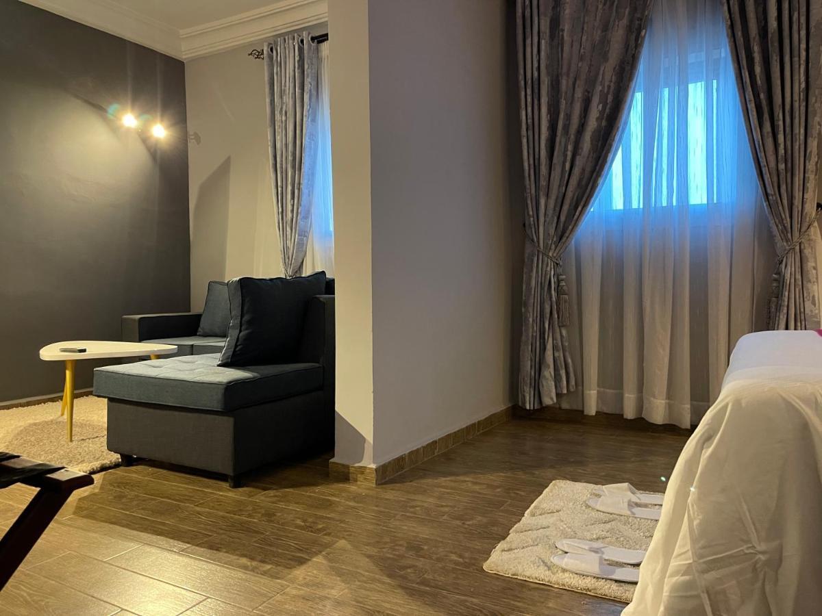 La Rochelle Hotel Yaoundé Zewnętrze zdjęcie