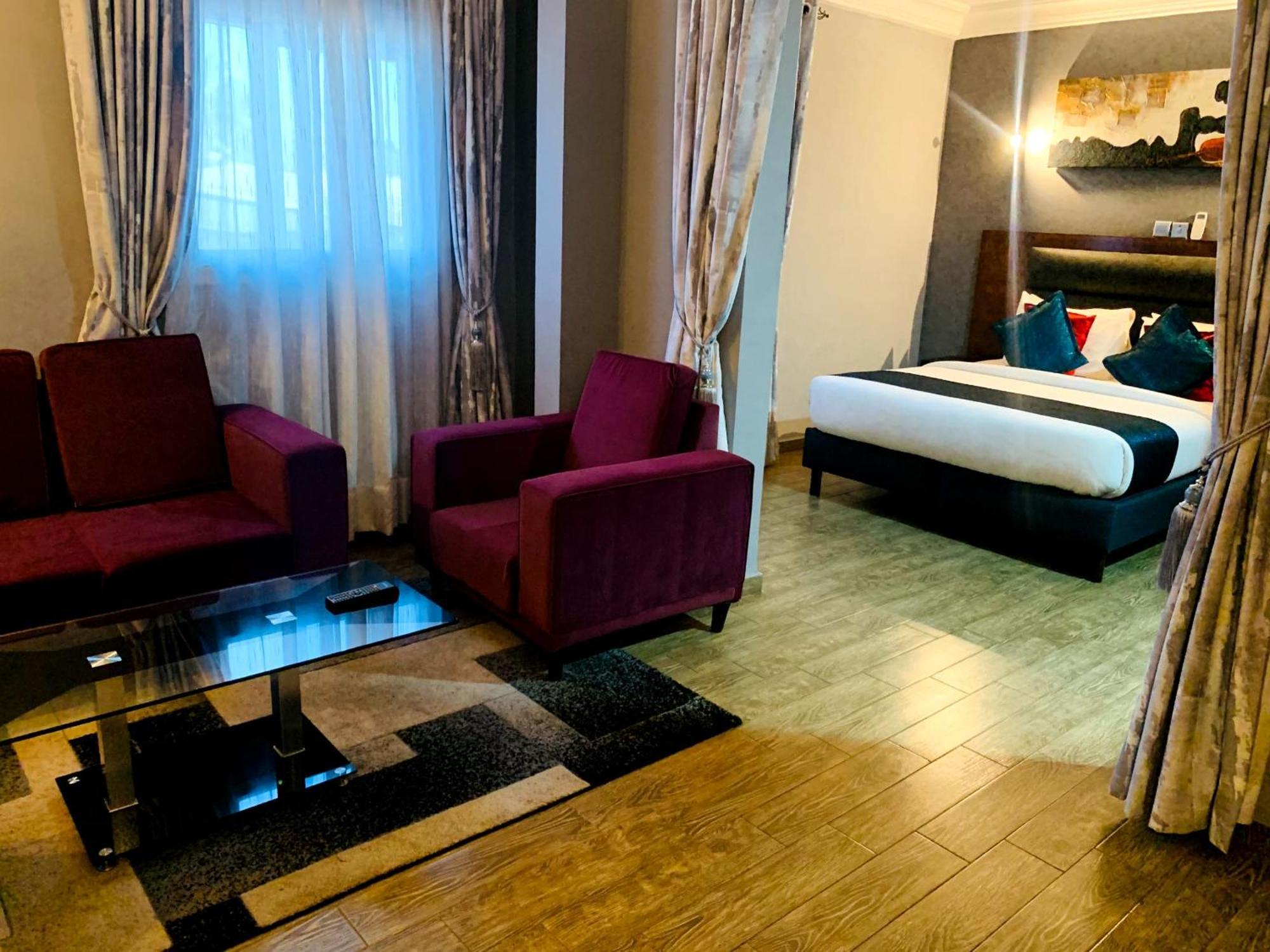 La Rochelle Hotel Yaoundé Zewnętrze zdjęcie